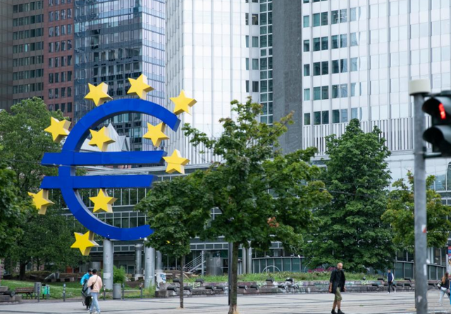 ECB có khả năng nới lỏng chính sách tiền tệ, sớm nhất vào tháng 7/2024 - Ảnh 1.