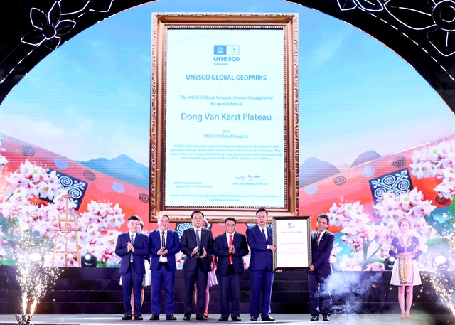 Cao nguyên Đá Đồng Văn lần thứ 3 nhận danh hiệu Công viên Địa chất Toàn cầu - Ảnh 1.