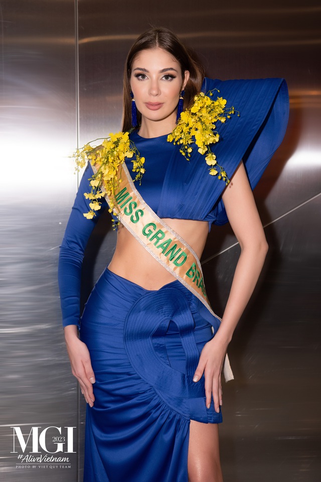 Lê Hoàng Phương ra Hà Nội dự thi Miss Grand International 2023 - Ảnh 6.