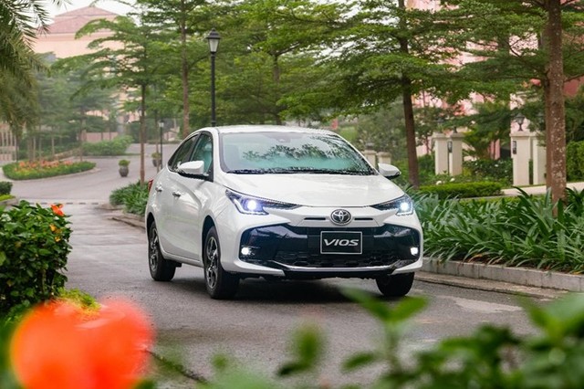 Mua Toyota Vios trong tháng 10 tiết kiệm tới hơn 60 triệu đồng - Ảnh 1.