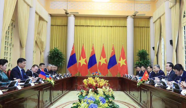 Chủ tịch nước Võ Văn Thưởng chủ trì Lễ đón Tổng thống Mông Cổ thăm cấp Nhà nước tới Việt Nam - Ảnh 3.