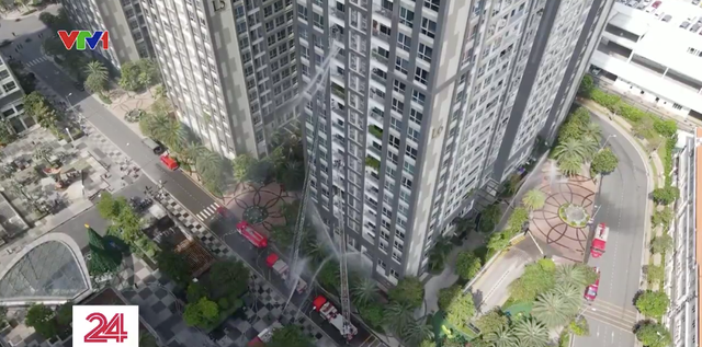 TP Hồ Chí Minh diễn tập phòng cháy chữa cháy, cứu hộ cứu nạn nhà cao tầng - Ảnh 1.