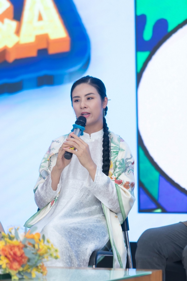 Hoa hậu Ngọc Hân cùng sinh viên kêu gọi bảo vệ môi trường - Ảnh 4.