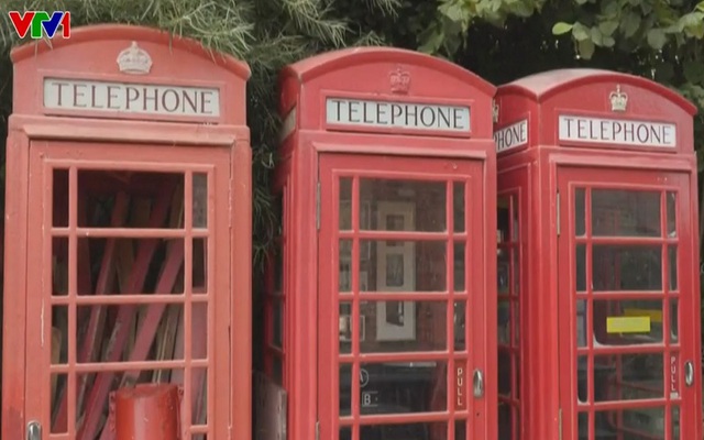 Đời sống mới của những bốt điện thoại đỏ tại Anh - Ảnh 1.