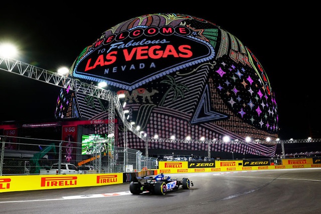 Đua xe F1 | Charles Leclerc xuất phát đầu tiên tại GP Las Vegas - Ảnh 1.