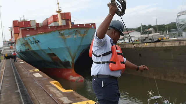 Mexico mở đường tàu cạnh tranh với kênh đào Panama - Ảnh 1.