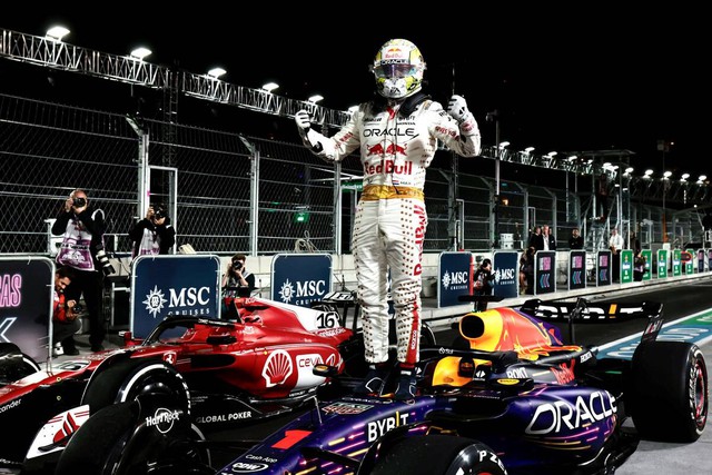 Đua xe F1 | Max Verstappen giành chiến thắng tại GP Las Vegas - Ảnh 2.