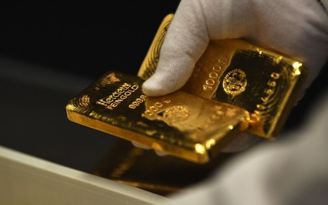 Gần 71 triệu đồng mỗi lượng vàng - Ảnh 2.