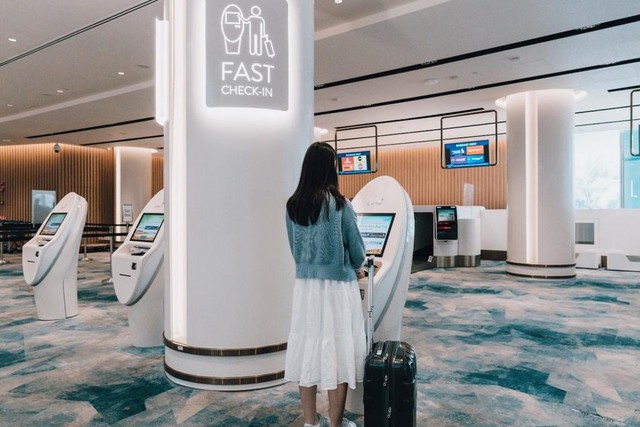 Changi Airport mở cửa lại nhà ga T2  - Ảnh 1.