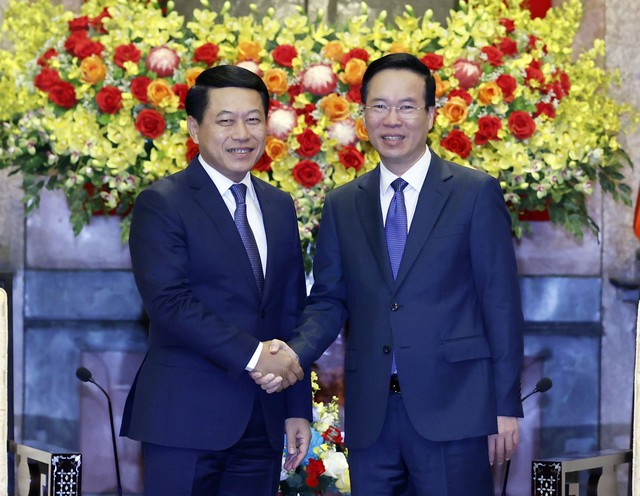 Chủ tịch nước Võ Văn Thưởng tiếp Phó Thủ tướng, Bộ trưởng Ngoại giao Lào - Ảnh 1.