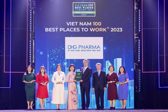 Dược Hậu Giang tăng thứ bậc tại Giải thưởng Top 100 nơi làm việc tốt nhất Việt Nam 2023 - Ảnh 1.