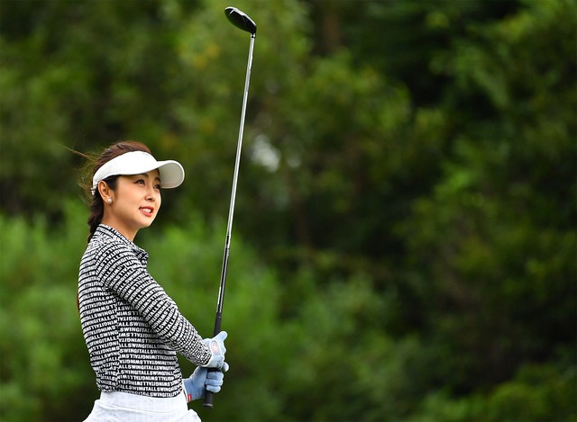 Hoa hậu Ngọc Hân, Á hậu Huyền My cùng dàn người đẹp khoe sắc ở giải golf huyền thoại   - Ảnh 7.