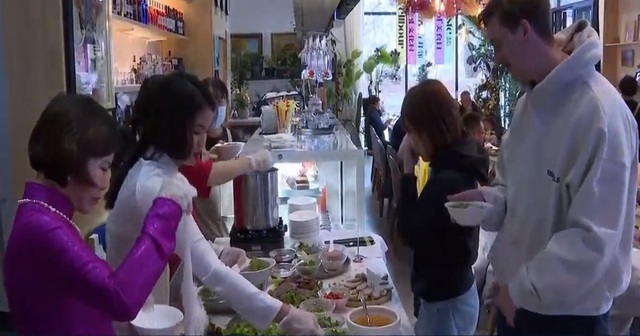Lan tỏa văn hóa, ẩm thực Việt tại Trung Quốc - Ảnh 1.