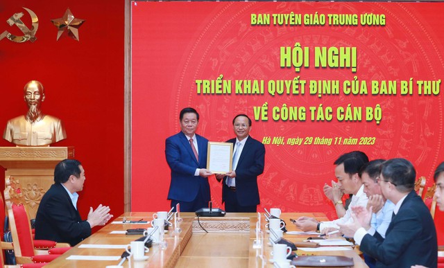 Đại tá Phạm Ngọc Phương giữ chức Trợ lý đồng chí Bí thư Trung ương Đảng, Trưởng ban Tuyên giáo Trung ương - Ảnh 1.