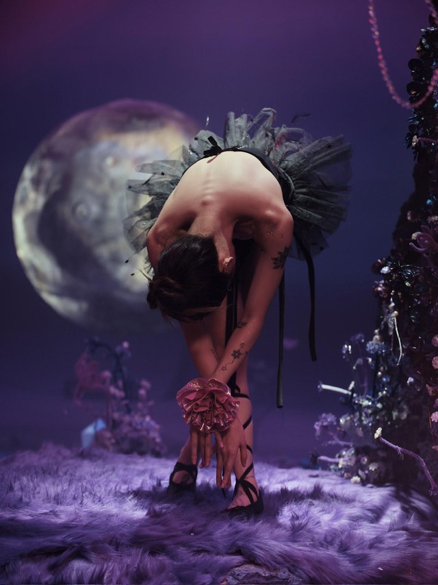 Phương Ly cưa đổ khán giả với MV mới mơ mộng và nữ tính - Ảnh 1.