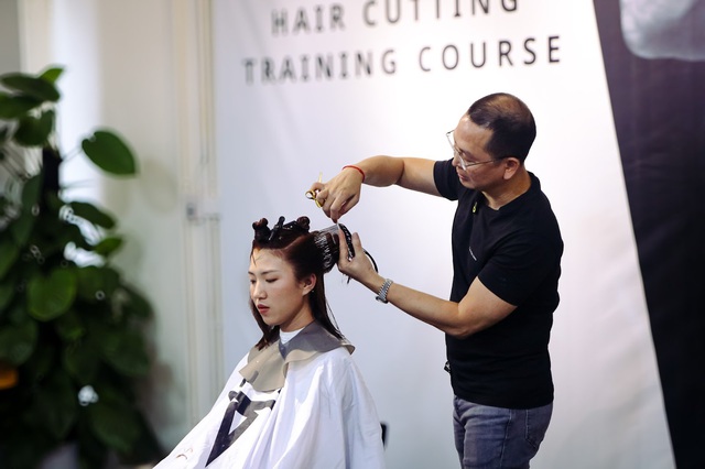 Chọn kéo cắt tóc Tora chuẩn như các stylist - Ảnh 5.