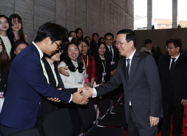 Chủ tịch nước Võ Văn Thưởng thăm Đại học Kyushu, Nhật Bản - Ảnh 1.
