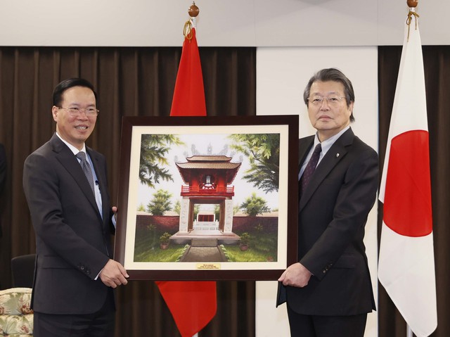 Chủ tịch nước Võ Văn Thưởng thăm Đại học Kyushu, Nhật Bản - Ảnh 4.
