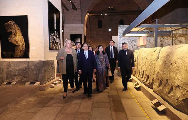 Thủ tướng Phạm Minh Chính thăm Tập đoàn Hàng không vũ trụ và thăm Bảo tàng Anatolia, Thổ Nhĩ Kỳ - Ảnh 1.
