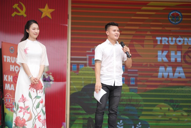 Cầu thủ Quang Hải lan tỏa thông điệp Hãy nói không với ma túy tới các em học sinh - Ảnh 4.