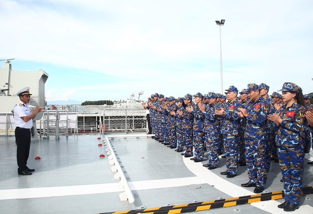 Tàu 016-Quang Trung lên đường tham gia diễn tập “Hòa bình hữu nghị 2023” tại Trung Quốc - Ảnh 1.