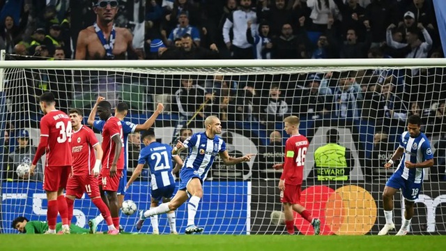 Pepe phá kỷ lục của Totti ở UEFA Champions League - Ảnh 1.