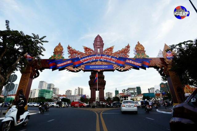Campuchia long trọng kỷ niệm 70 năm Ngày Quốc khánh - Ảnh 2.