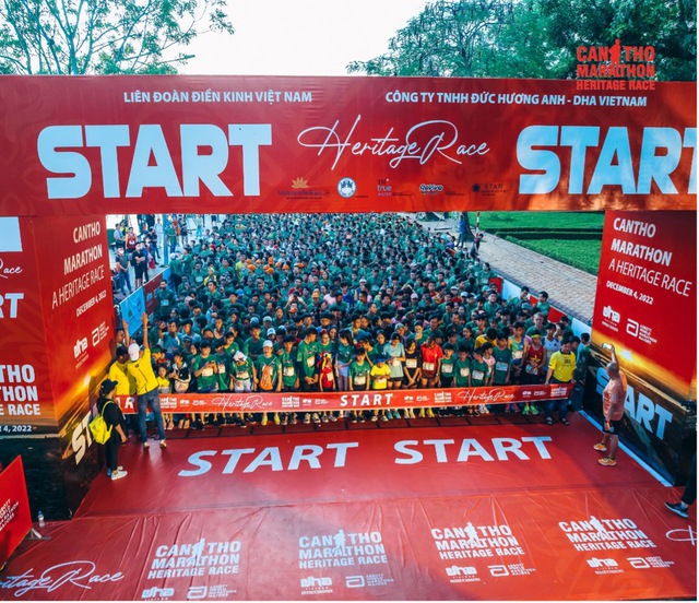 Gần 9.000 người tham dự Cần Thơ Heritage Marathon 2023   - Ảnh 1.