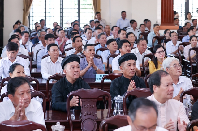 Thủ tướng Phạm Minh Chính tiếp xúc cử tri sau kỳ họp thứ 6 Quốc hội khóa XV - Ảnh 7.