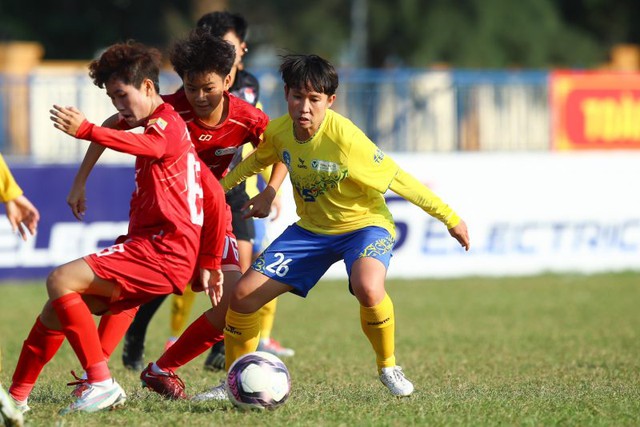 Vòng 9 giải bóng đá Nữ VĐQG 2023 | TP HCM I, Thái Nguyên T&T giành 3 điểm - Ảnh 1.