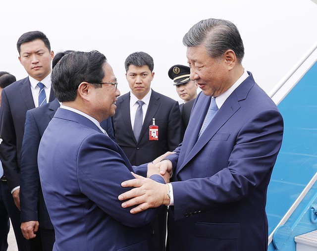 Tổng Bí thư, Chủ tịch nước Trung Quốc Tập Cận Bình đến Hà Nội, bắt đầu chuyến thăm tới Việt Nam - Ảnh 3.