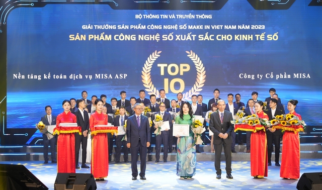 2 giải pháp của MISA được vinh danh sản phẩm công nghệ số xuất sắc Make in Viet Nam 2023 - Ảnh 3.
