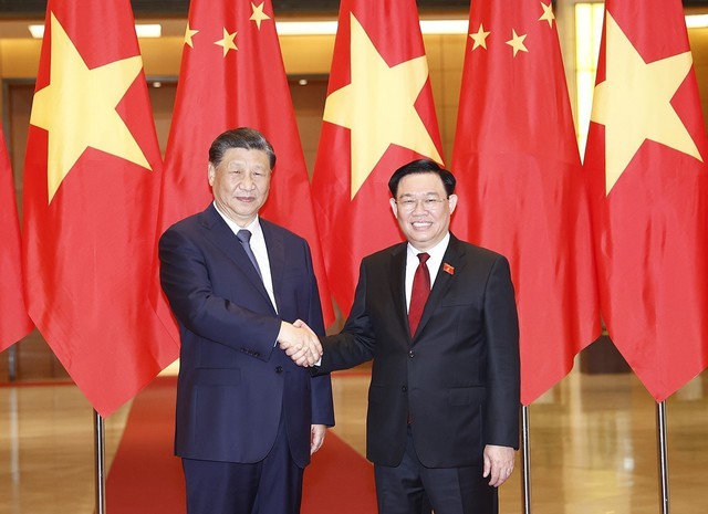 Chủ tịch Quốc hội Vương Đình Huệ hội kiến Tổng Bí thư, Chủ tịch nước Trung Quốc Tập Cận Bình - Ảnh 2.