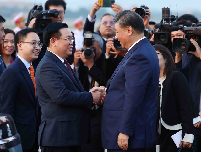 Tổng Bí thư Nguyễn Phú Trọng chia tay Tổng Bí thư, Chủ tịch nước Trung Quốc Tập Cận Bình - Ảnh 6.
