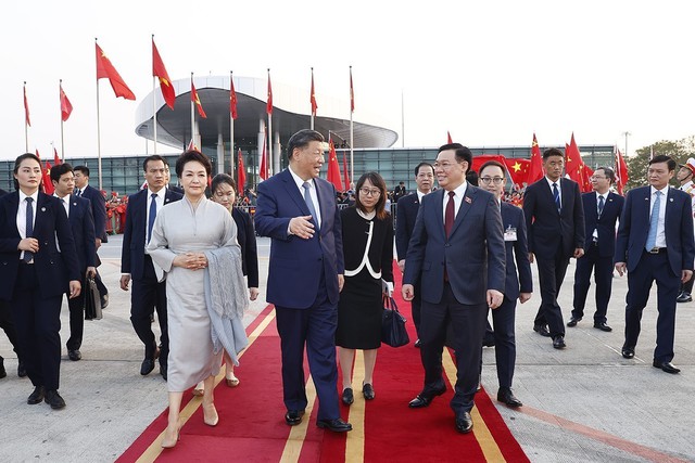 Tổng Bí thư Nguyễn Phú Trọng chia tay Tổng Bí thư, Chủ tịch nước Trung Quốc Tập Cận Bình - Ảnh 4.