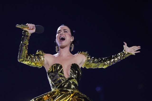 Katy Perry biểu diễn tại VinFuture 2023 - Ảnh 1.