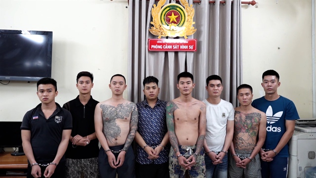 Bắt cùng lúc 3 nhóm tín dụng đen cộm cán ở TP Hồ Chí Minh - Ảnh 1.