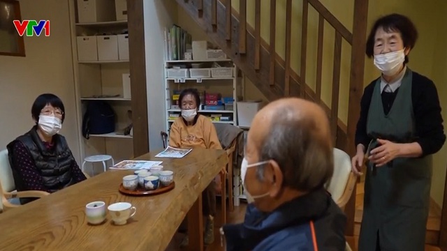 Trung tâm sinh hoạt miễn phí cho người cao tuổi Nhật Bản - Ảnh 1.