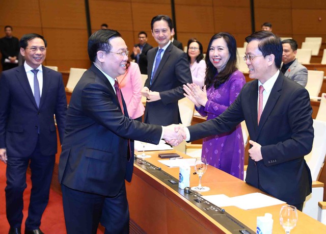 Chủ tịch Quốc hội gặp mặt các Đại sứ, Trưởng cơ quan đại diện ngoại giao Việt Nam ở nước ngoài - Ảnh 1.