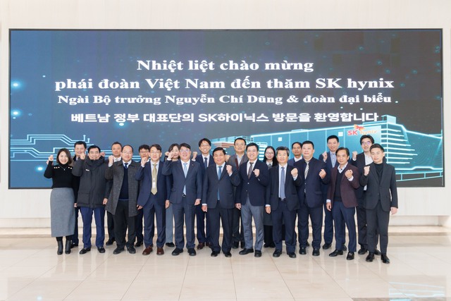 Đại gia Hàn Quốc muốn hợp tác với Việt Nam về chất bán dẫn - Ảnh 1.