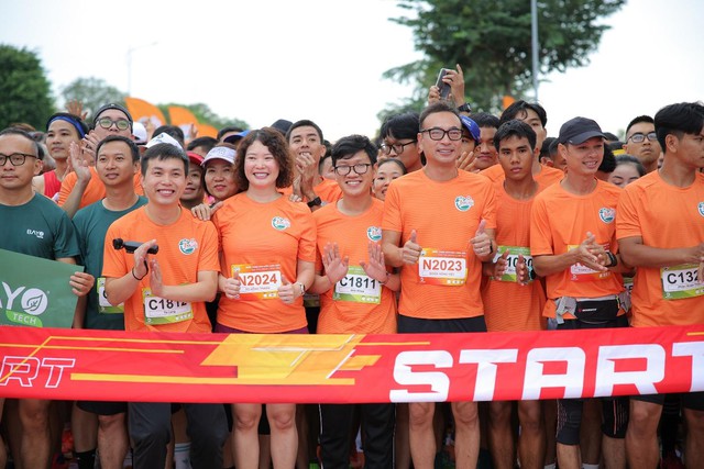 Bước chân ươm mầm xanh - Giải chạy Marathon chắp cánh ngàn tài năng Việt - Ảnh 2.