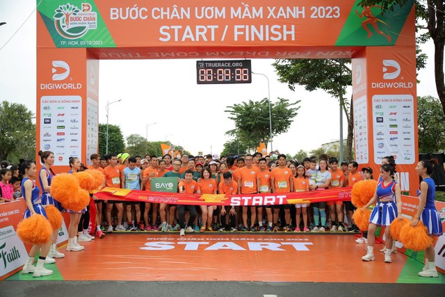 Bước chân ươm mầm xanh - Giải chạy Marathon chắp cánh ngàn tài năng Việt - Ảnh 1.