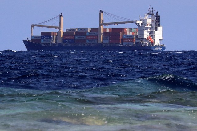 Gã khổng lồ Maersk sắp nối lại hoạt động vận tải qua Biển Đỏ - Ảnh 1.