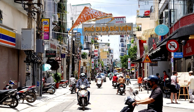 Đề xuất thêm phố đi bộ ở TP Hồ Chí Minh - Ảnh 1.