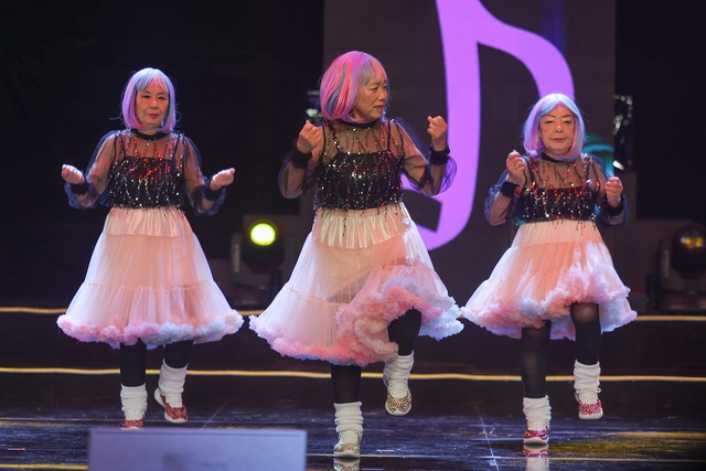 Nhóm nhảy lớn tuổi nhất Nhật Bản tham gia chương trình Hòa nhịp tại Việt Nam - Ảnh 1.