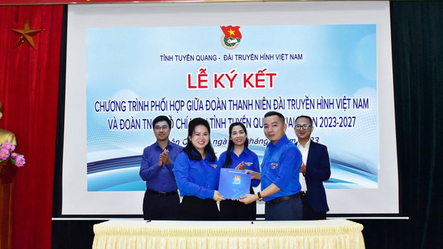 VTV Youth Union signs cooperative program with Tuyen Quang Province peer - Ảnh 7.