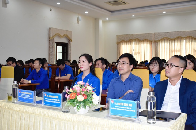 VTV Youth Union signs cooperative program with Tuyen Quang Province peer - Ảnh 1.