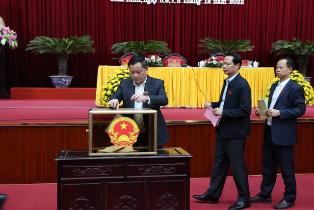 Thái Bình lấy phiếu tín nhiệm các chức danh do HĐND tỉnh bầu - Ảnh 2.
