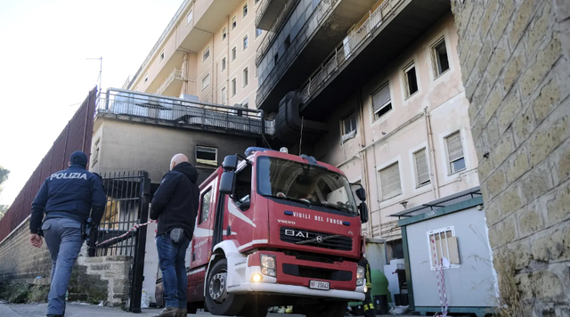 Cháy bệnh viện gần thủ đô Rome của Italy, ít nhất 3 người thiệt mạng - Ảnh 4.