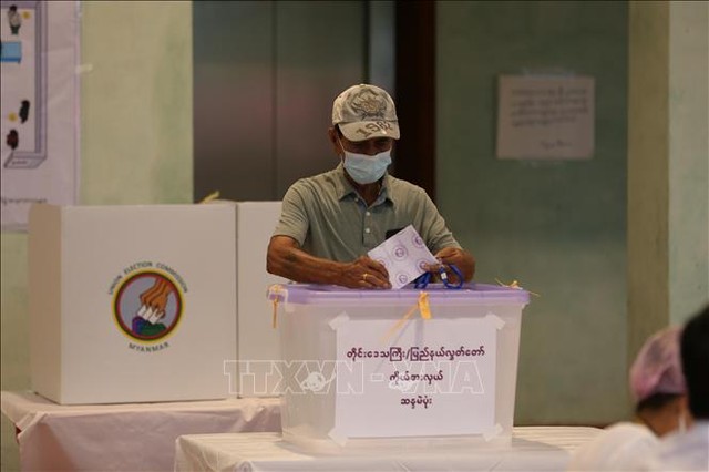 Myanmar giải thể 40 chính đảng không đăng ký thành lập lại - Ảnh 1.